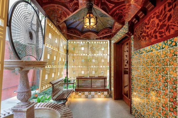 Skip-the-Line Gaudi's Casa Vicens Admission Ticket with Audioguide