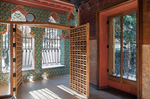 Skip-the-Line Gaudi's Casa Vicens Admission Ticket with Audioguide